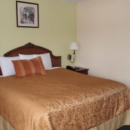 America'S Best Inn & Suites-Lakeland Exterior photo