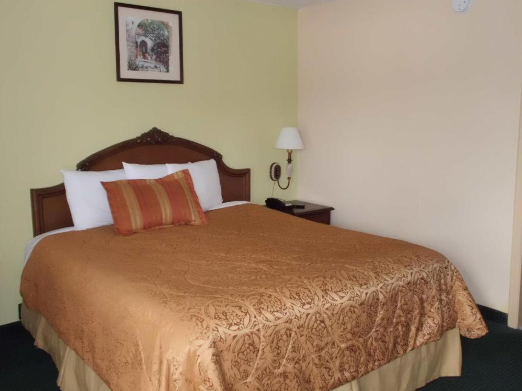 America'S Best Inn & Suites-Lakeland Exterior photo