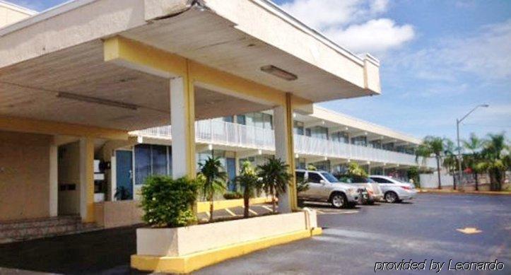 America'S Best Inn & Suites-Lakeland Exterior photo